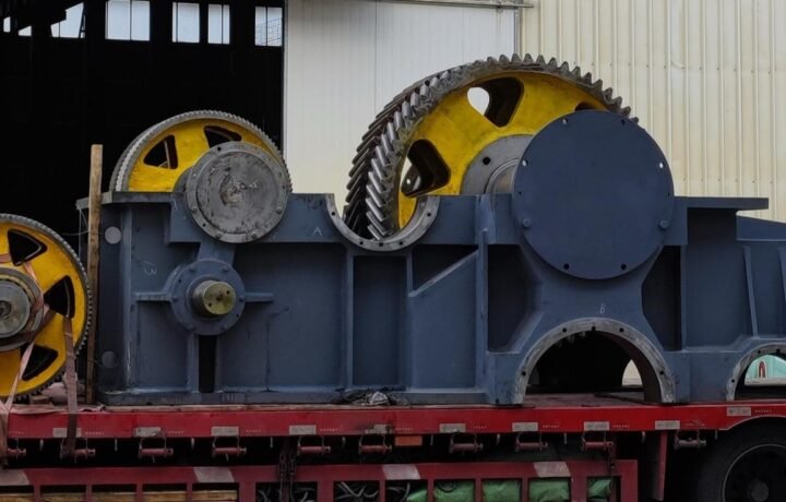 Gear Reduksi Industri (Gearbox)